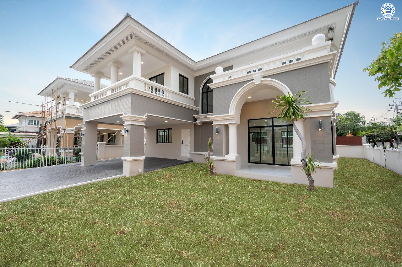 บ้านมือสองตกแต่งใหม่ โครงการ ลดาวัลย์ ปิ่นเกล้า-เพชรเกษม หลังมุม เนื้อที่ 102 ตร.ว. บนพื้นที่ใช้สอย 243.08 ตร.ม. ฟังก์ชัน 4 ห้องนอน 4 ห้องน้ำ 1 ห้องแม่บ้าน จอดรถได้ 2 คัน สภาพแวดล้อมดี ทำเลติดถนนกาญจนาภิเษก เดินทางเข้าสู่เมืองได้สะดวกเชื่อมต่อ ถนนเพชรเกษม ถนนราชพฤกษ์ ถนนกัลปพฤกษ์ ใกล้เดอะมอลล์บางแค ใกล้รถไฟฟ้าสายสีน้ำเงิน "สถานีหลักสอง" และ จุดขึ้นทางด่วน "ศรีรัช"